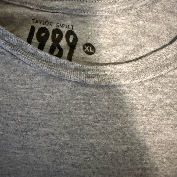 1989 (Taylor's Version) Eras T-Shirt - Picture 2 of 3